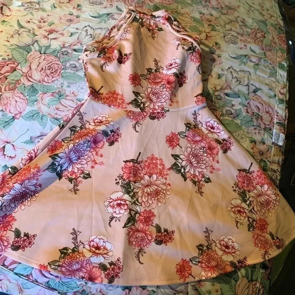 No Boundaries Junior Girls Spring Flower Pattern Dress Size (7-8)